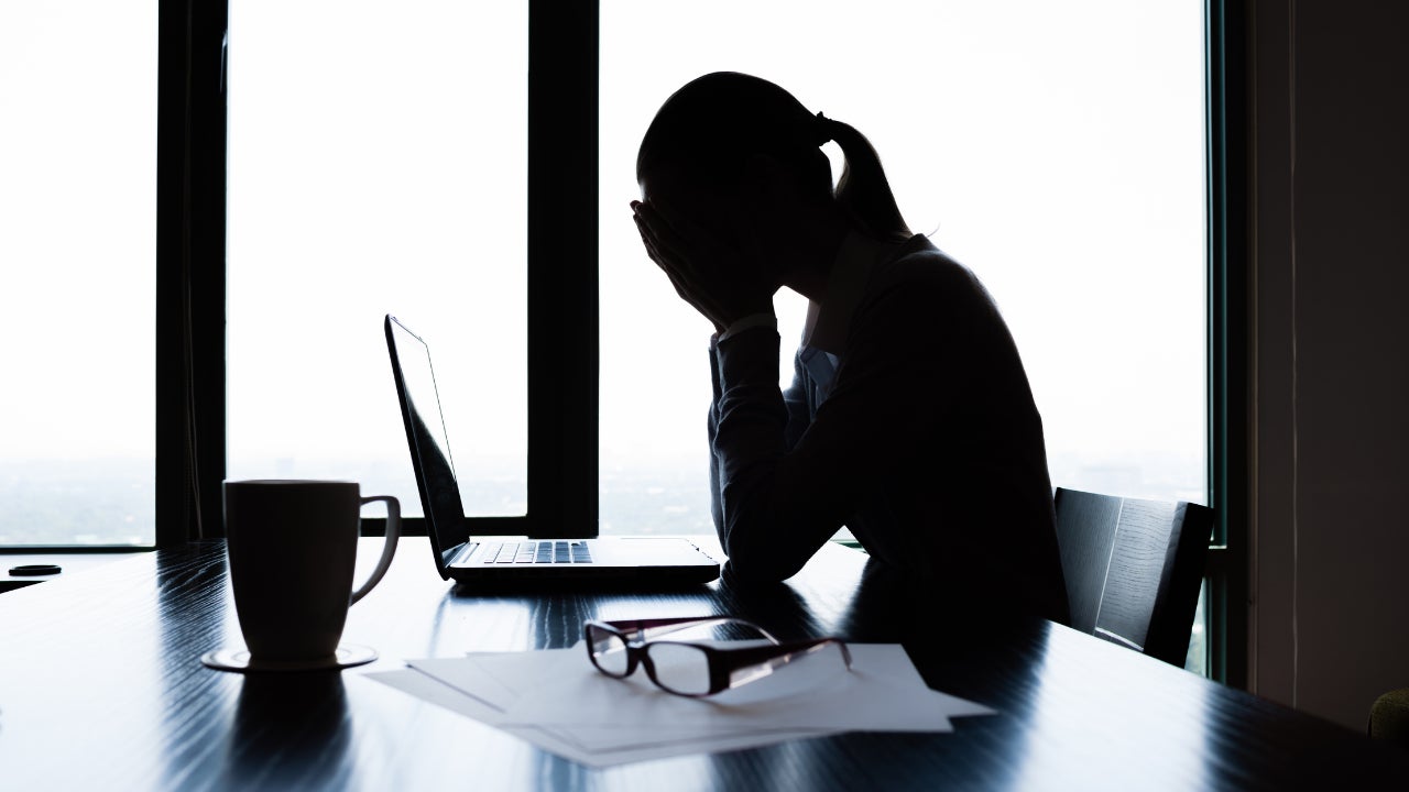 瞑想が苦手な人にこそ。〈音浴 サウンドバス〉が瞑想を再定義。米国発の科学エビデンスで裏付けられた”音で整う”体験で、深いリラックスと生産性に変化。