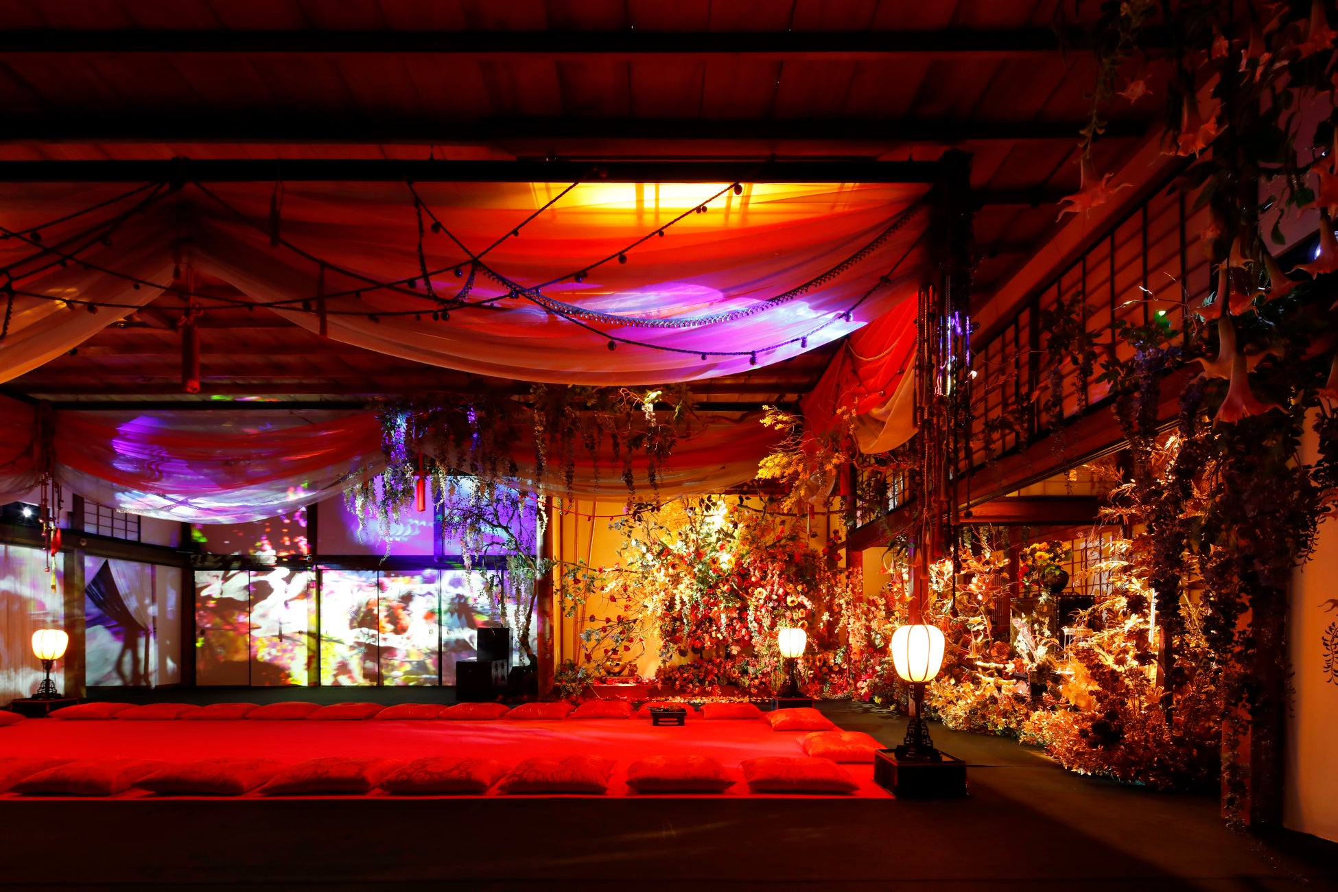 DAZZLE×蜷川実花 with EiMによるイマーシブシアターの美術空間を特別公開！風月殿《花宵の大茶会》美術鑑賞チケット3月29日(土)より販売開始