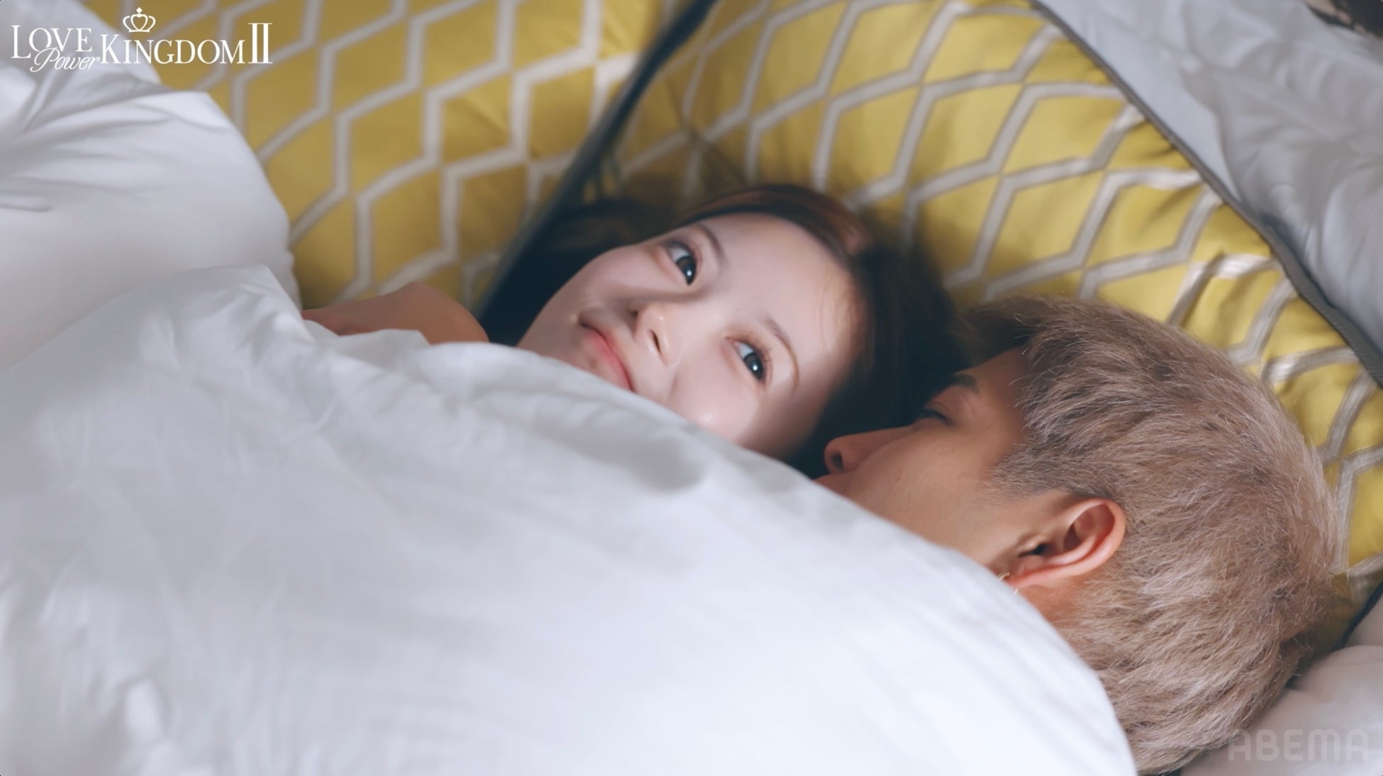 格闘家・白鳥大珠、小悪魔agehaモデルと“宿泊デート” ベッドでバックハグ＆寝起きのキスにスタジオ大興奮　元AKB48・永尾まりや、イケメン俳優とプールで音漏れディープキスに視聴者も騒然