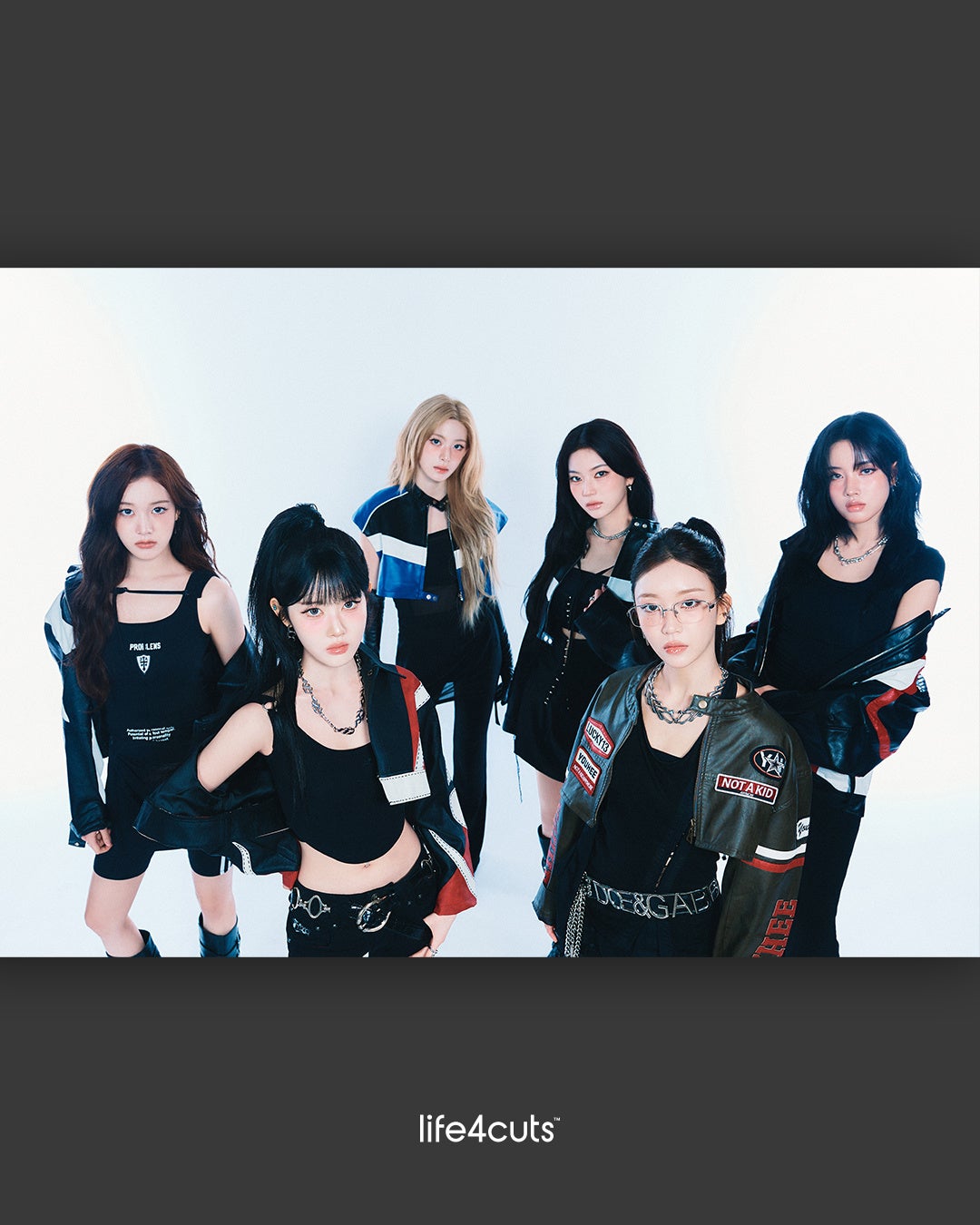 STAYC「人生4カット」コラボフレームを期間限定展開！