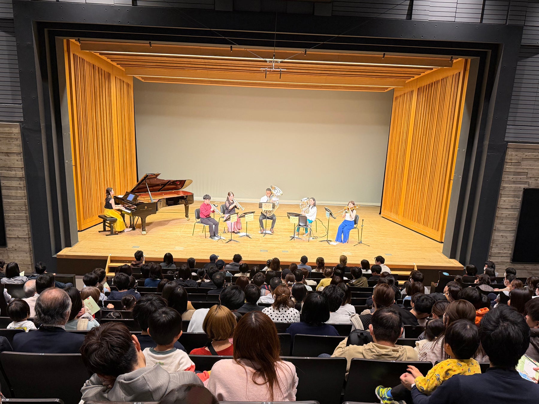 累計動員5,000名を突破！「0歳からの金管アンサンブル×絵本」全3公演が満席で終演。未就学児が挑んだ“朗読チャレンジ”など、音楽で読書の輪を広げる。