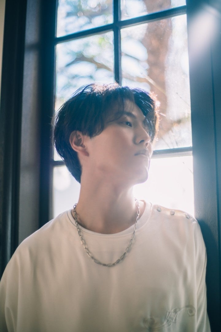 入野自由、TVアニメ「神の庭付き楠木邸」オープニングテーマ「驚きの子」Music Videoが4/8(水)20時に公開決定！Teaser映像が解禁