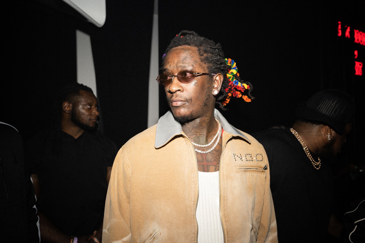 GUESS × SP5DER、砂漠で開催されたプライベートパーティーに豪華ゲストが集結