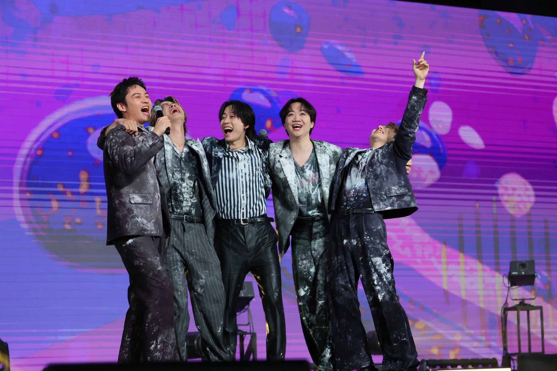 『コムドット 30時間パイから逃げ切れれば1億円！』番組関連動画のSNS総再生数が1,000万回を突破！「コムドット」「#コムドット限界突破」関連ワード2件がXトレンド入り