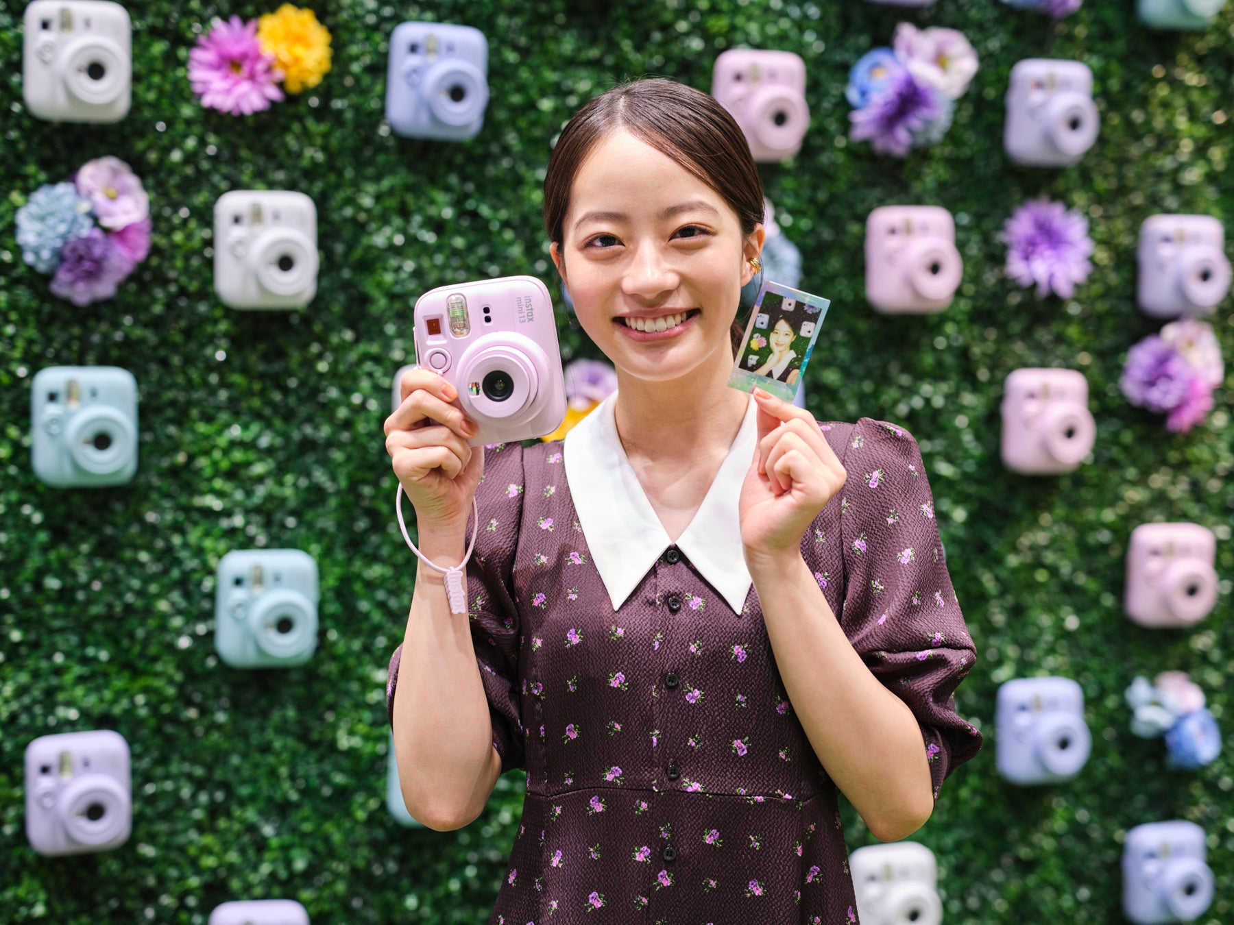 新製品「instax mini 13™」のアンバサダーに就任した池端杏慈さんも体験！instax™“チェキ”体験イベント 開催レポート