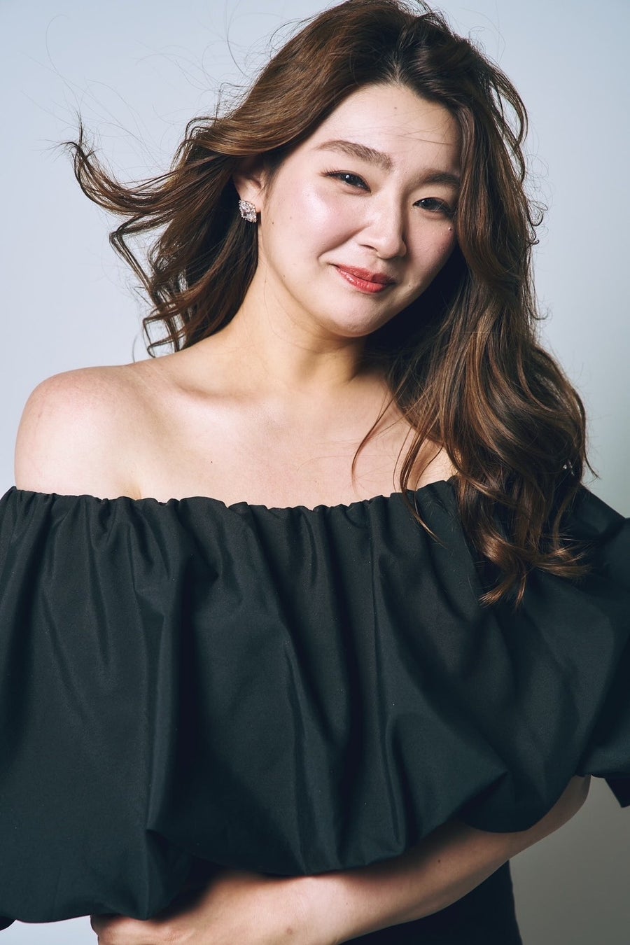 日本語・韓国語・英語を扱うトリリンガルシンガー Kazuyo オフィシャルファンクラブを開設！