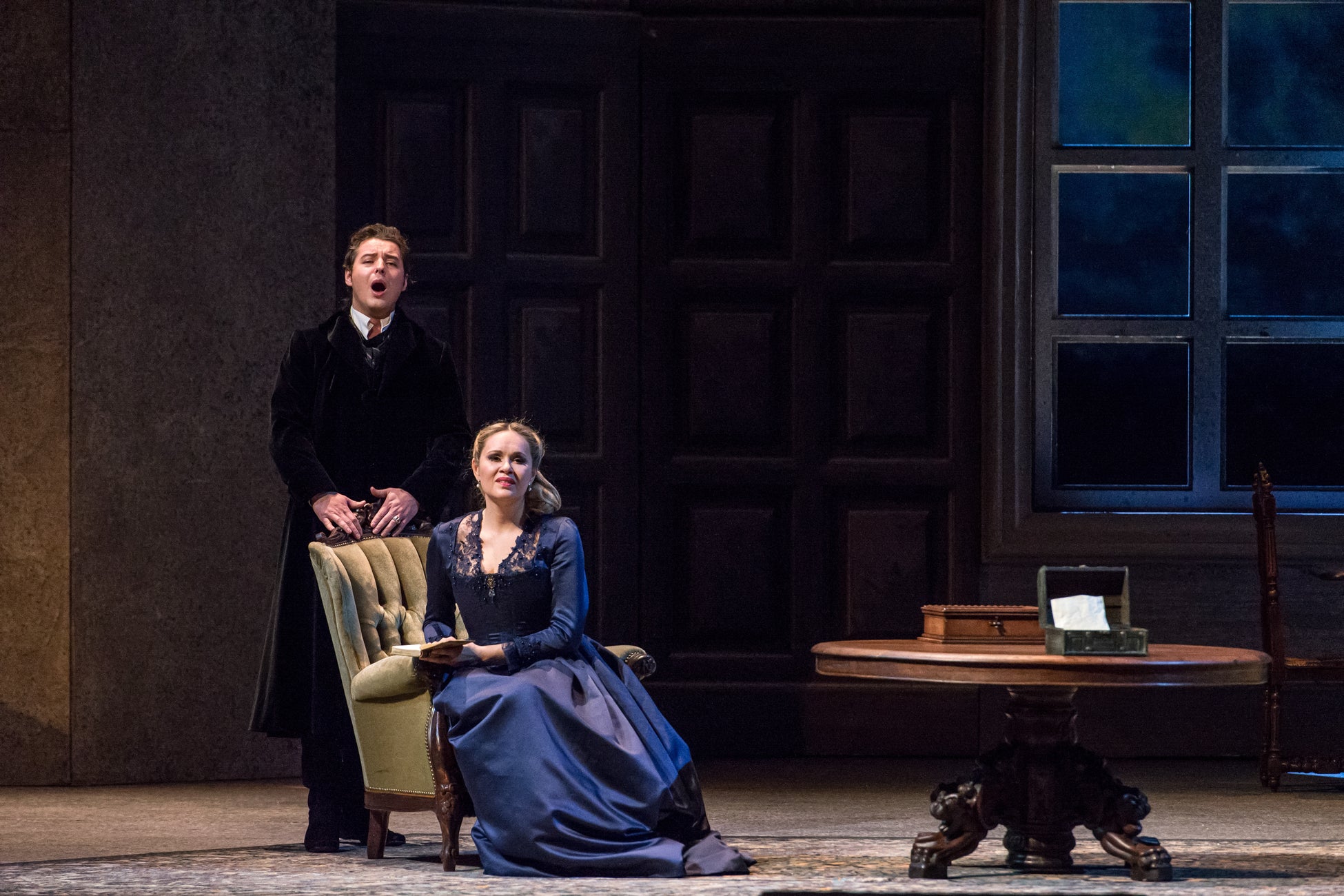 「世界中の手を守る」ショーワグローブが日曜劇場『GIFT』に美術協力－日本代表選手に選ばれ続ける、本物のグリップ力がドラマに登場－