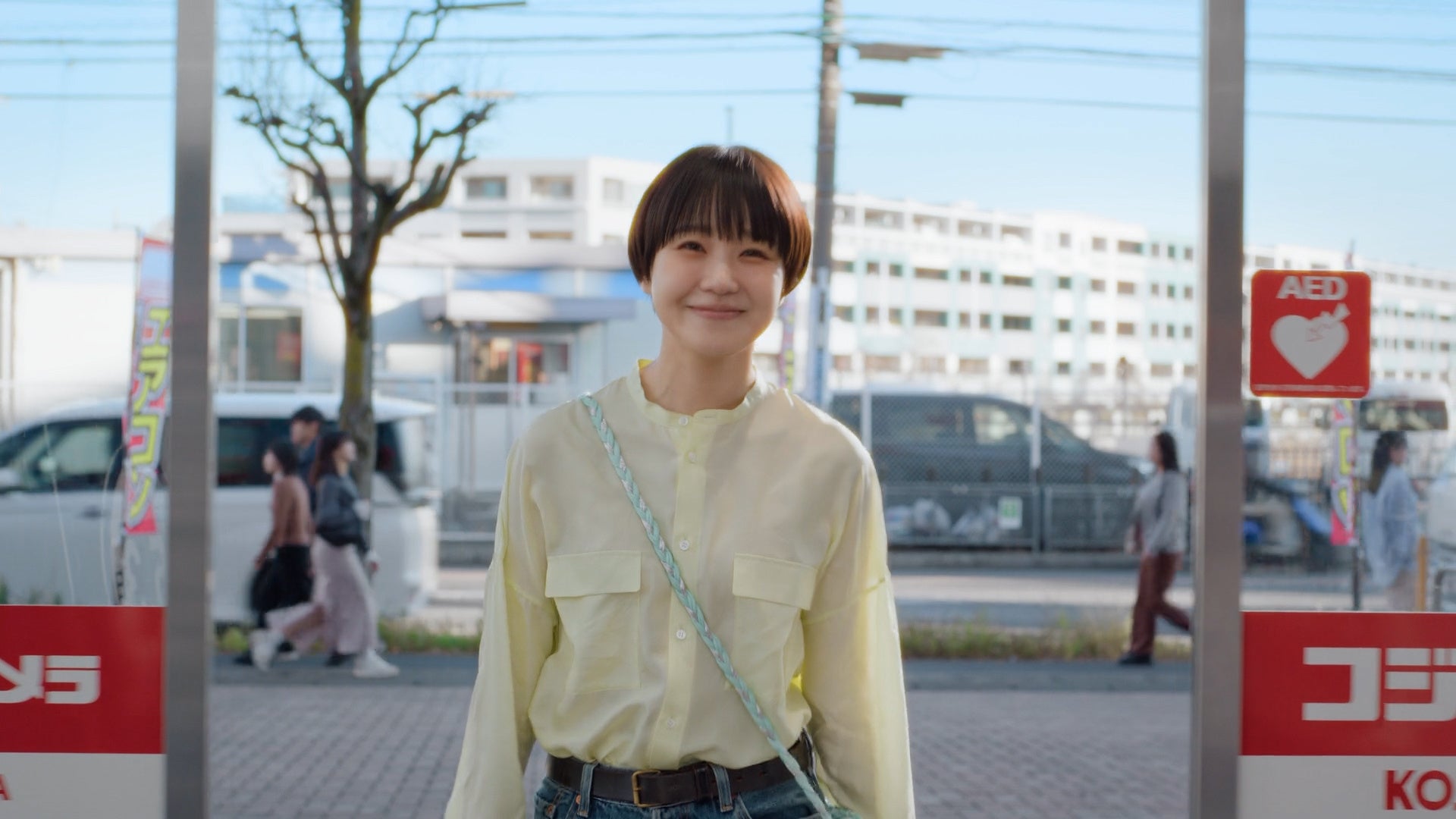 奈緒さんがコジマ店舗をステージに、笑顔きらめくハッピーオーラ全開で歌とダンスを披露！コジマ新TVCM「Big Sunny Smile踊り出しちゃう篇」　4月24日（金）よりオンエア