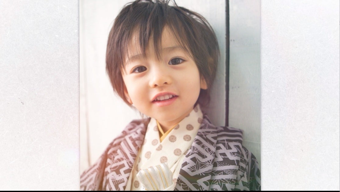 全員10代の日本人ボーイズグループVIBY・AKITOの美少年すぎる幼少期の写真に視聴者歓喜「あまりの可愛さに頭を抱えた」