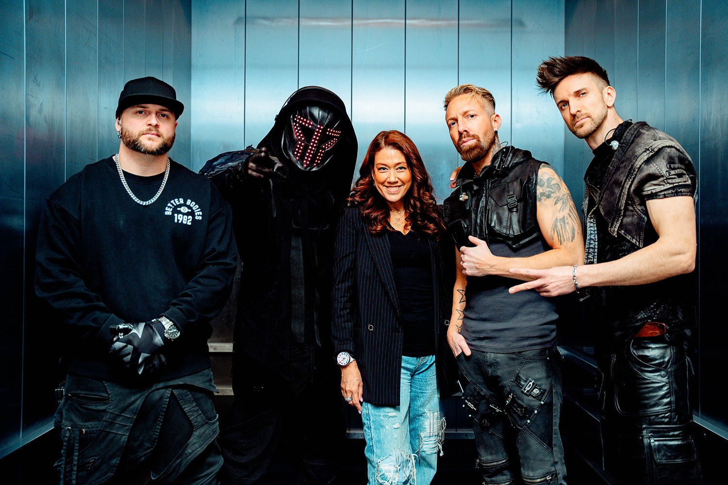 スウェーデン発シネマティック・ロックの旗手、SMASH INTO PIECES（スマッシュ・イントゥ・ピーシズ）が日本語歌唱に挑戦