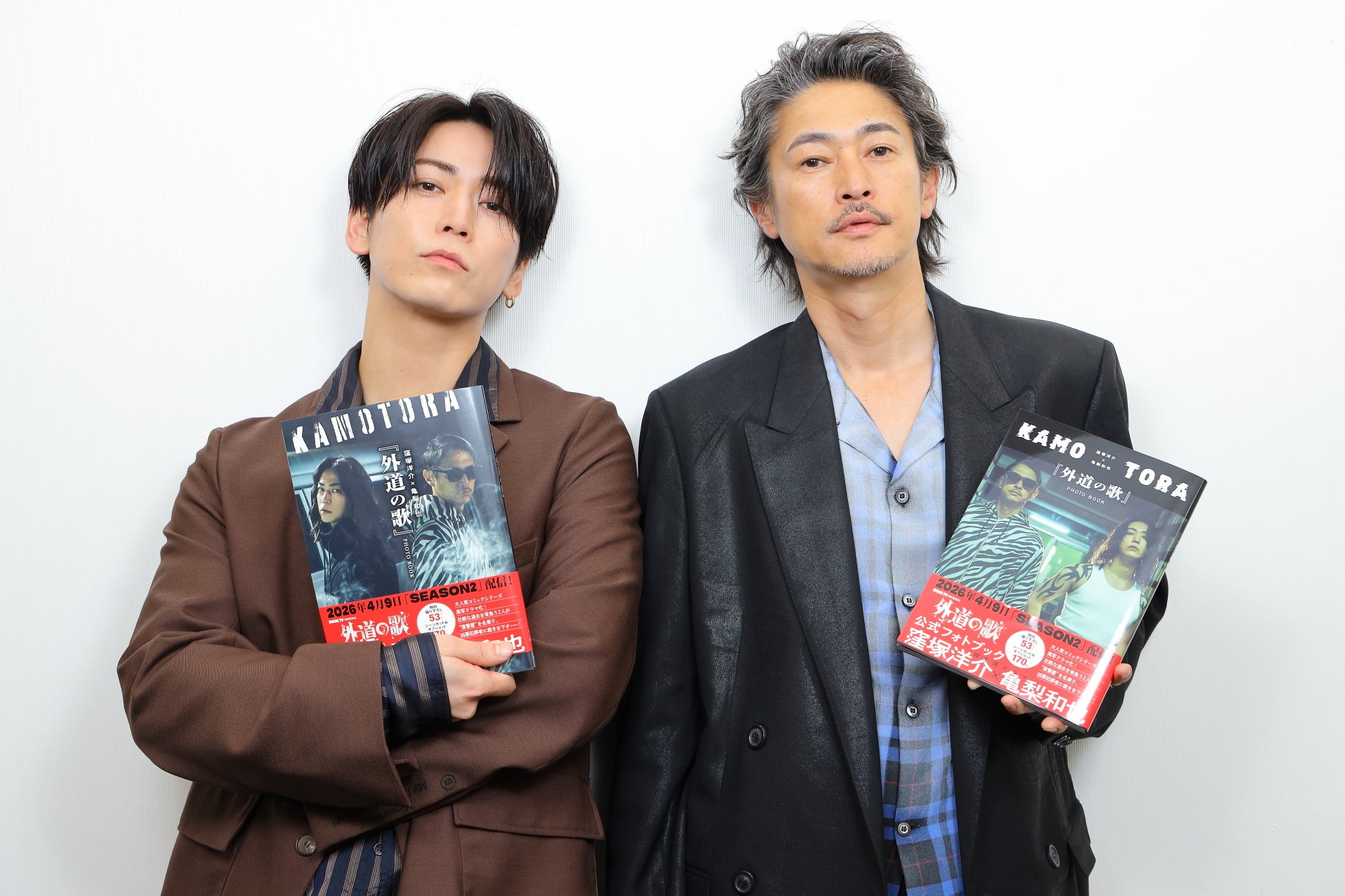 窪塚洋介＆亀梨和也「お気に入りカットは!?」特別インタビュー！　『窪塚洋介×亀梨和也『外道の歌』PHOTO BOOK』発売中