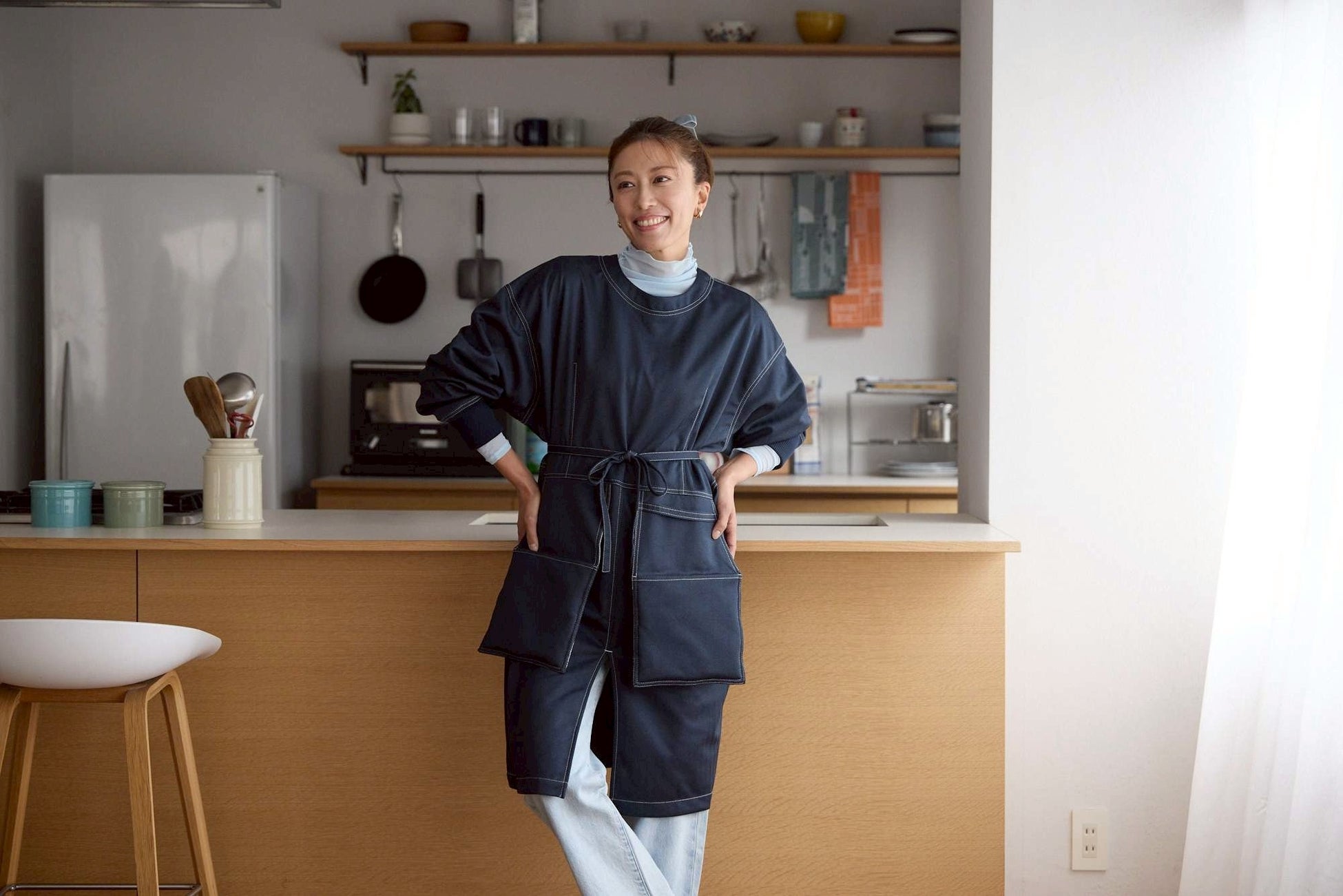 里田まいプロデュースブランド新商品「ガシガシ洗える割烹着・エプロン」EC販売スタート