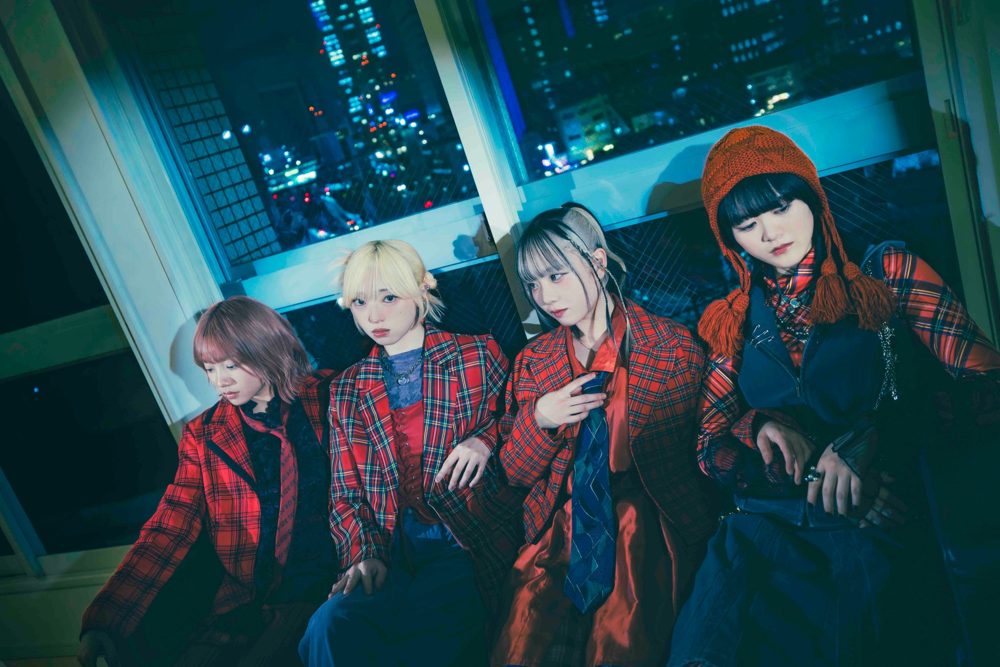 『WORLD HAPPINESS 2026 ~ I’m HOME ~』セブンス・ベガ、LAUSBUBの出演決定！