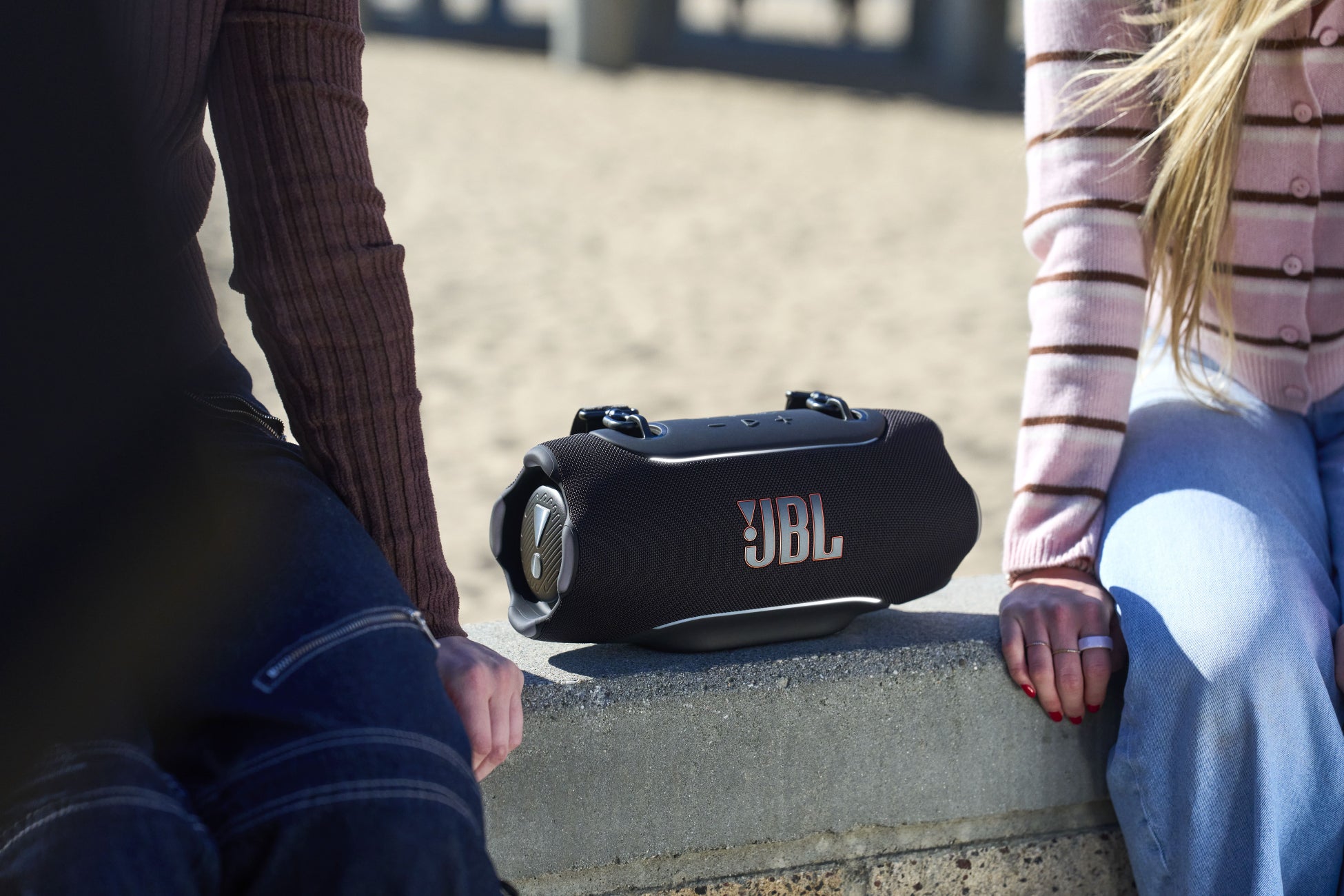 JBL独自の「AI Sound Boost」とIP68準拠の防塵防水性能でどこでも迫力のサウンドが楽しめる ポータブルBluetoothスピーカー「Xtreme 5」新登場