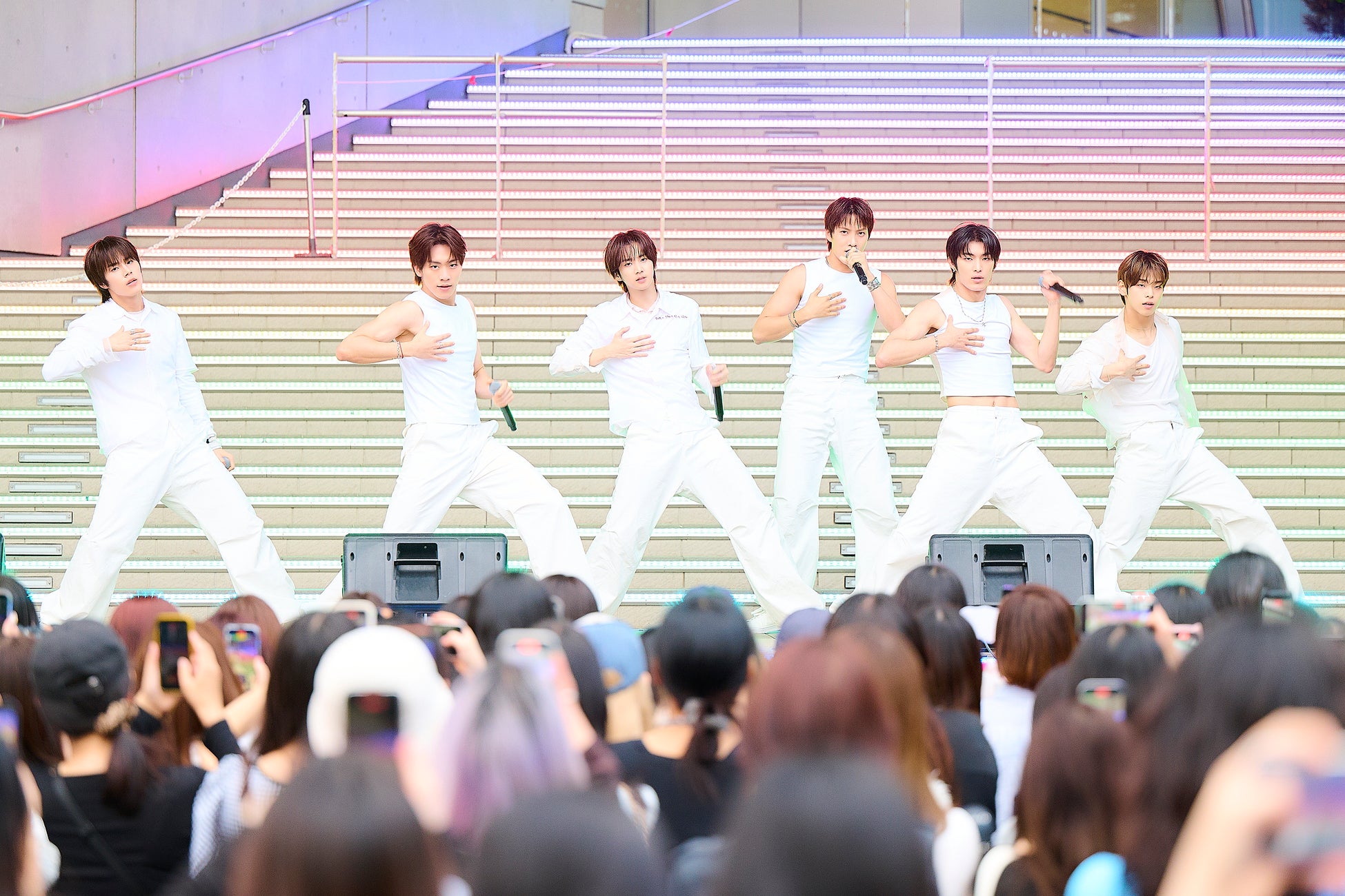 アジア・ライジンググループ賞を受賞した82MAJORが、「時計ダンス」で注目の新曲を披露したリリースイベントを開催！