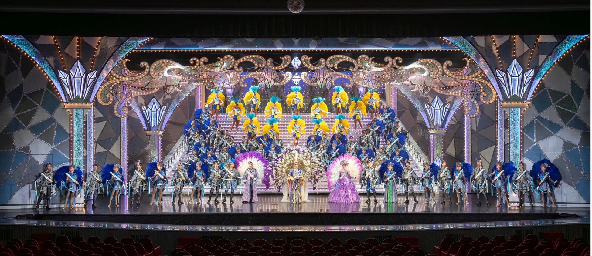 【6月末株主優待】Jトラスト 宝塚大劇場貸切公演は2027年1月16日(土)15時30分開演 月組公演に決定！