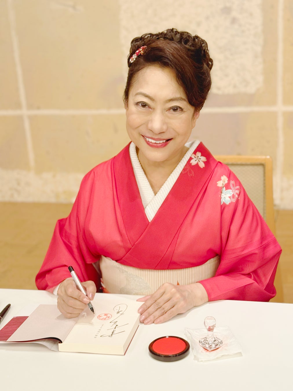 「嬉しゅうございます」山村紅葉、初小説『祇園の秘密 血のすり替え』物語の舞台・京都での初イベントが大成功＆早くも２度目の重版決定に喜びのコメント