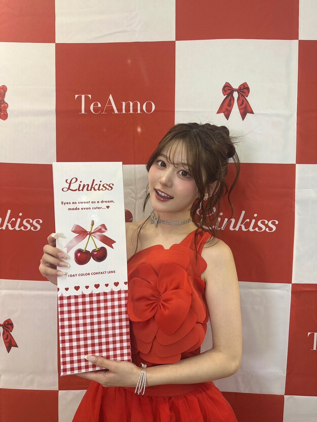 りんかプロデュースカラコン「Linkiss」マンスリー発売記念イベントを開催！