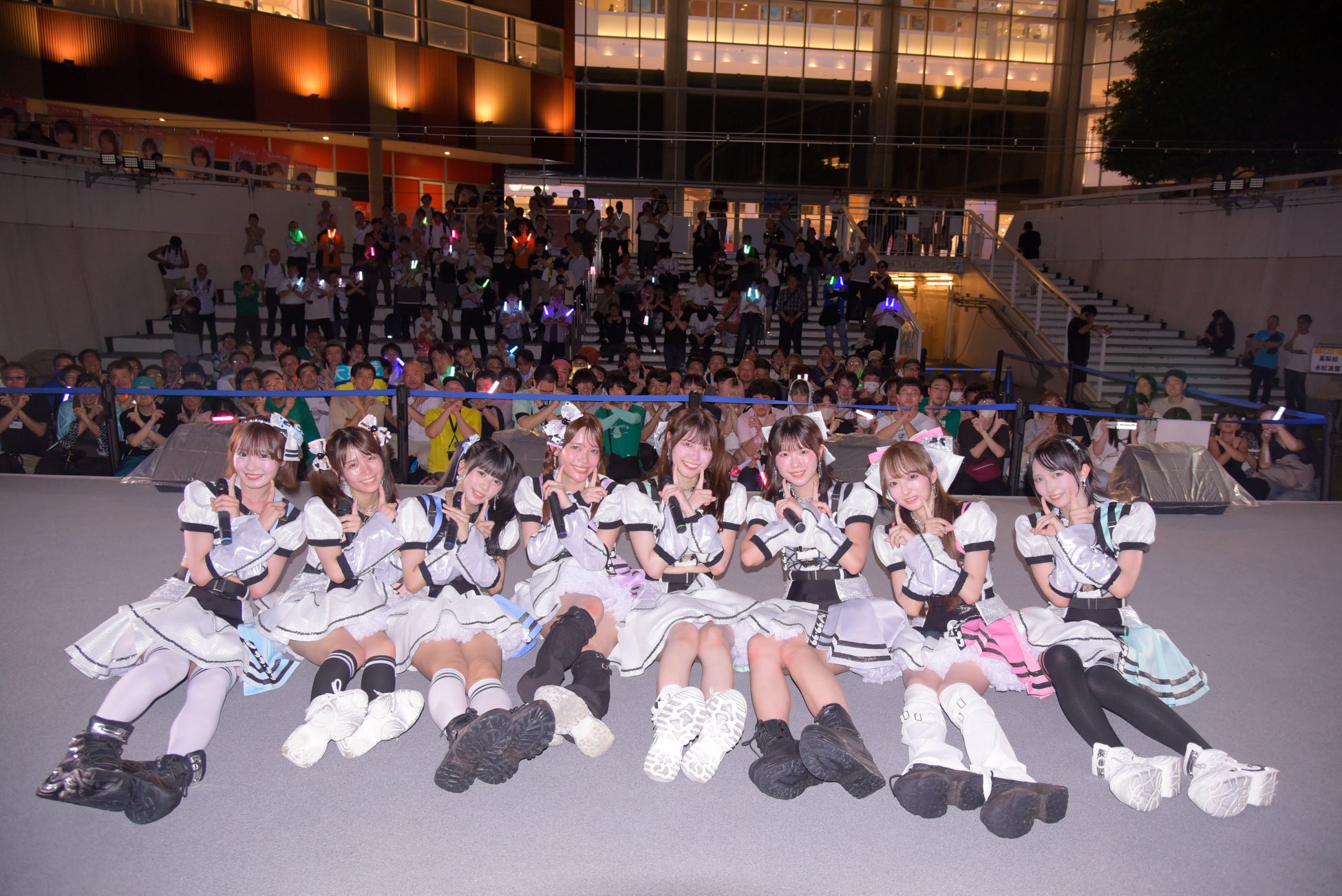 佐久間宣行プロデュースアイドル、ラフ×ラフ新曲リリイベで11月からスタートする47都道府県巡業ライブ詳細を発表！