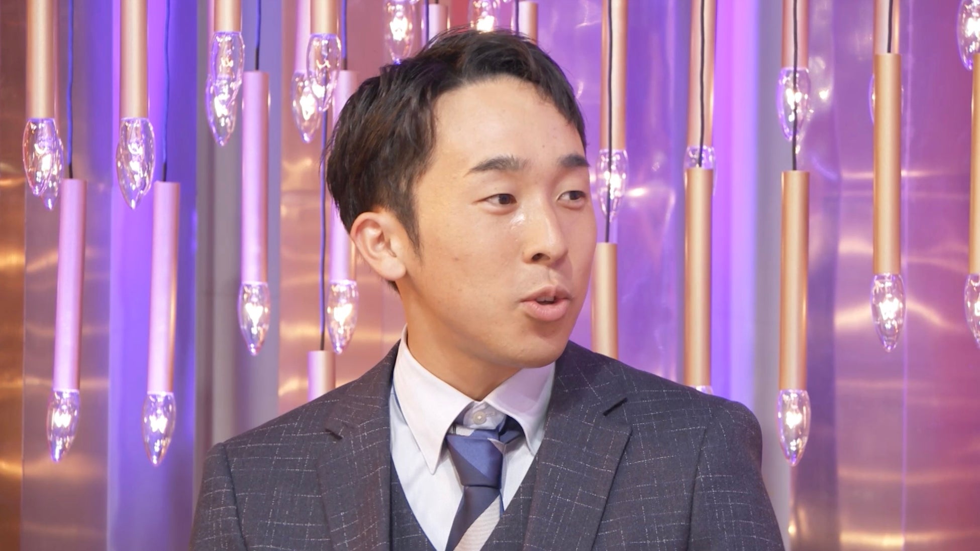 34歳の年の差婚！妻60歳＆夫26歳の夫婦が出会って1年のスピード婚を語る「手を触った瞬間……」夫が恋に落ちた瞬間とは？／驚きの馴れ初め＆ラブラブ新婚生活も｜『ダマってられない女たち season3』
