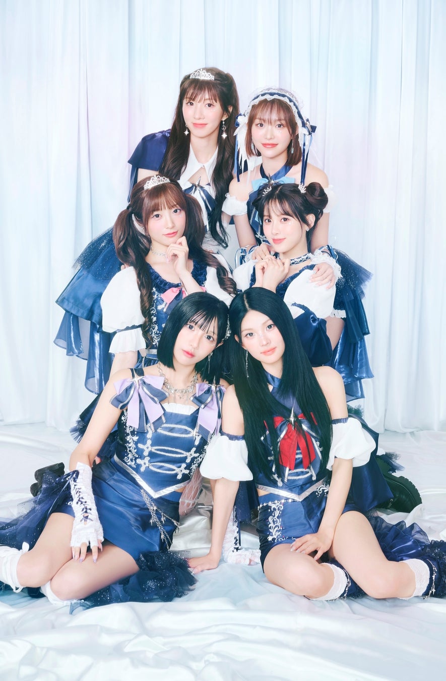 西武新宿駅前の大型ビジョン「ユニカビジョン」で「TWICE」のLIVE映像を3曲フル尺で放映