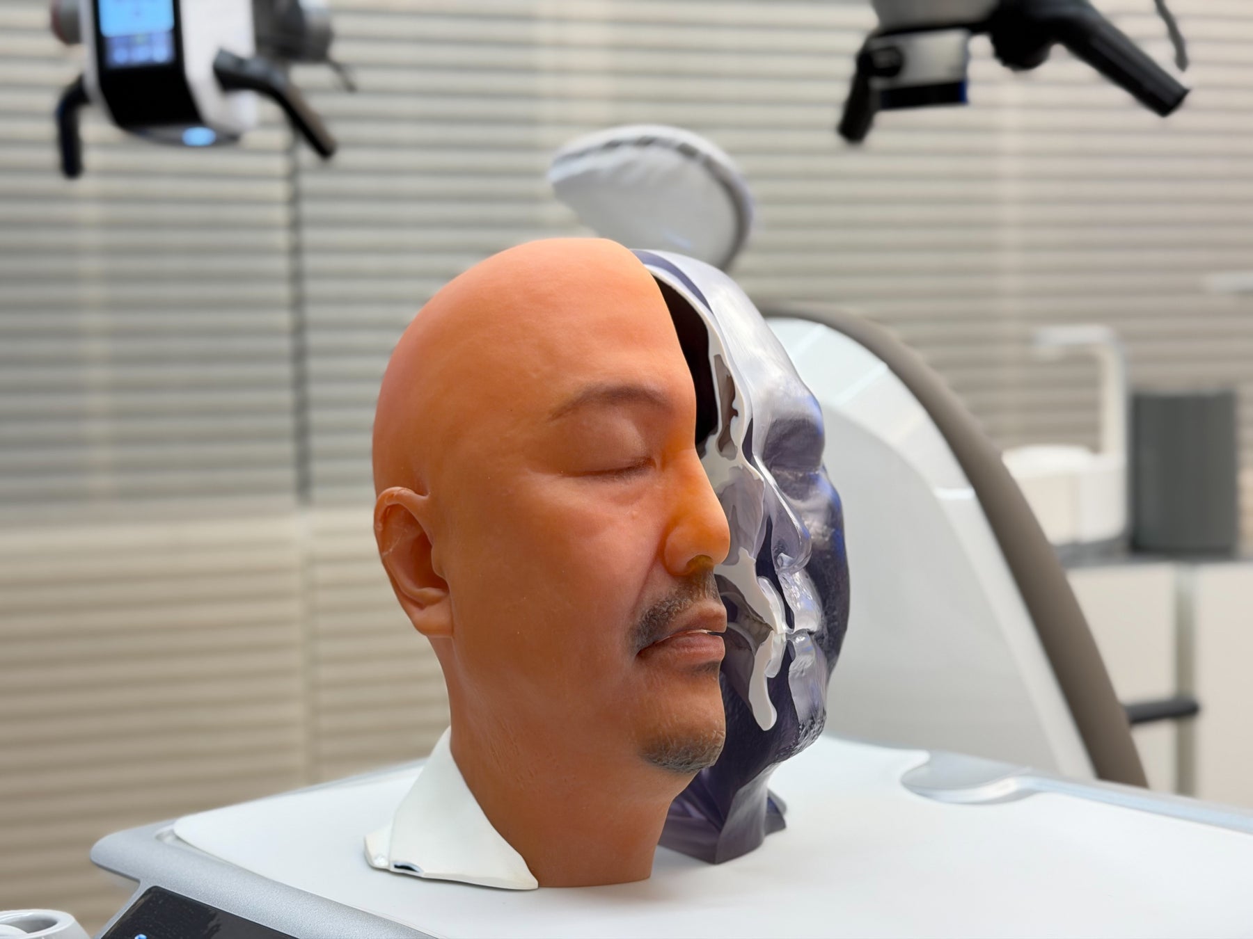 臨床で失敗しないための“失敗できる患者”3Dクローンモデルがテレビ東京系列6局ネット 『日経スペシャル』で紹介