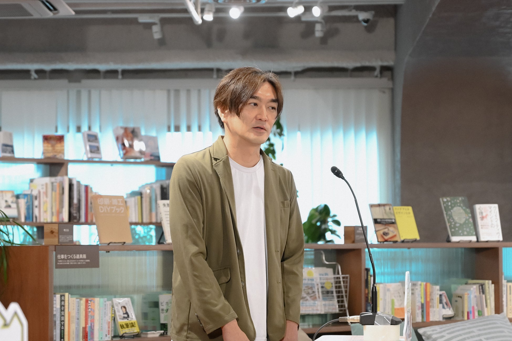 【限定特典あり】クリストファー・ノーラン監督最新作「オデュッセイア」の9月11日公開に合わせて、早くも舞台裏を解き明かす究極の公式メイキングブック発売決定!パネル展示も複数書店で実施予定!