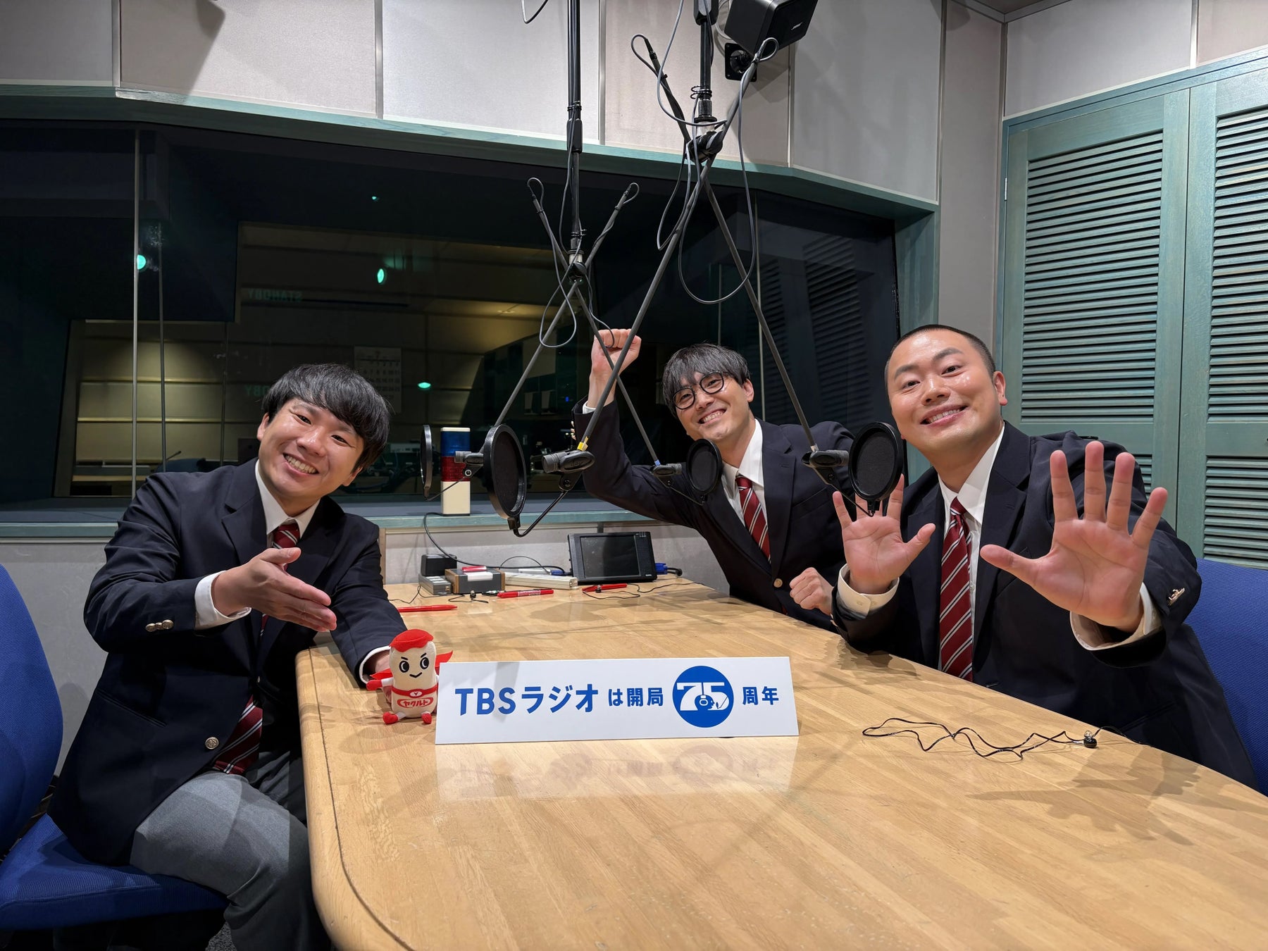 健康は受験の必須科目！お笑いトリオ・ハナコが受験生を応援する『ヤクルト presents ハナコとふーーーっとひといき放送部』TBS Podcastから配信スタート。